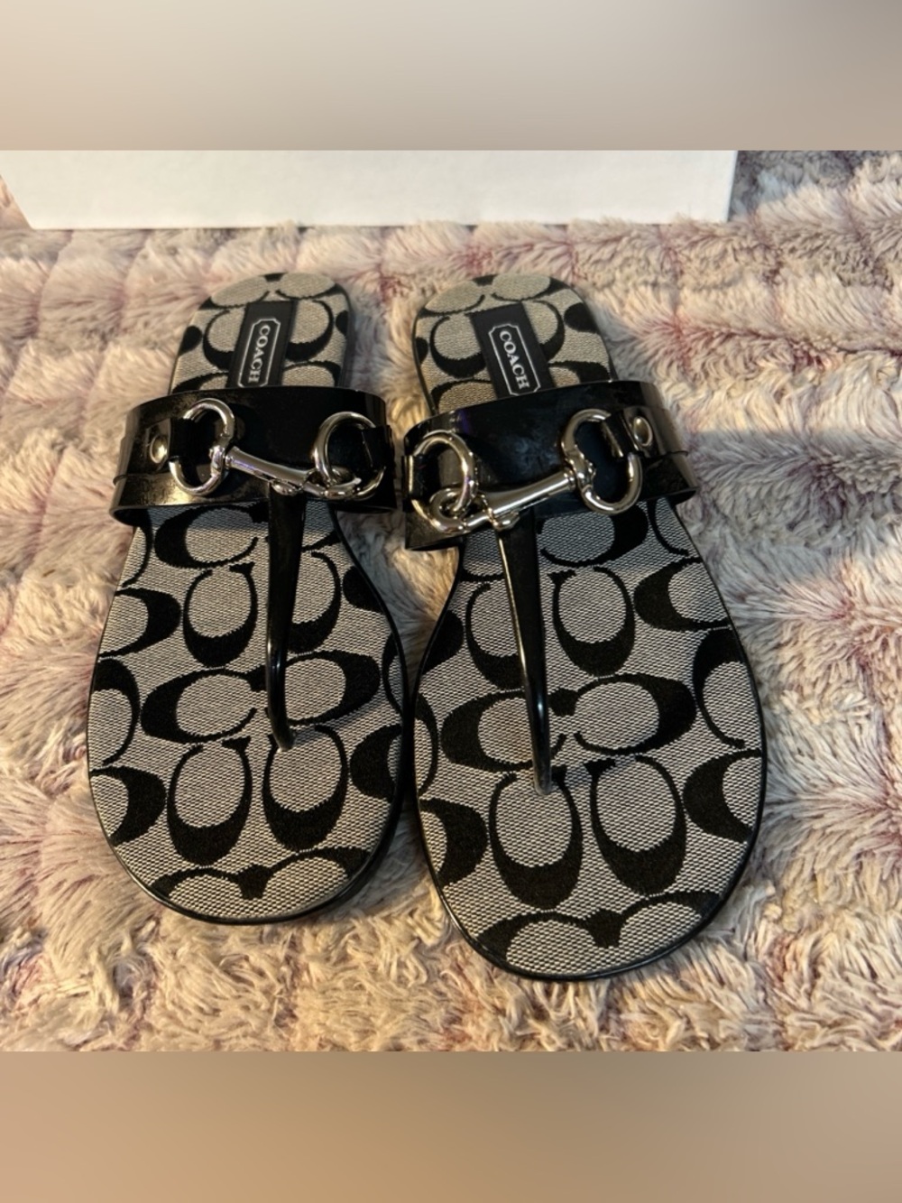 Coach Rikki Jelly Thong
Sandals size 8 New